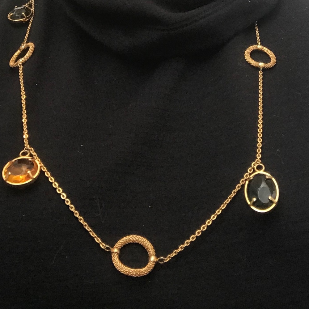 Pretty Goldtone Necklace /Jewels